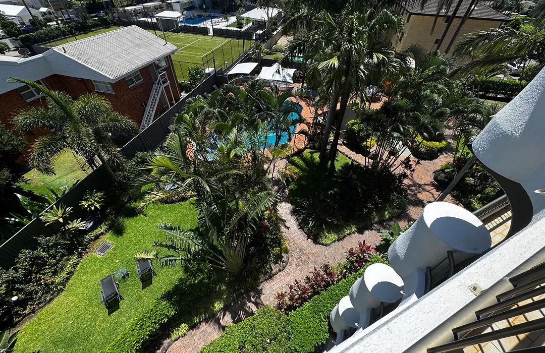 Aristocrat Apartments-1